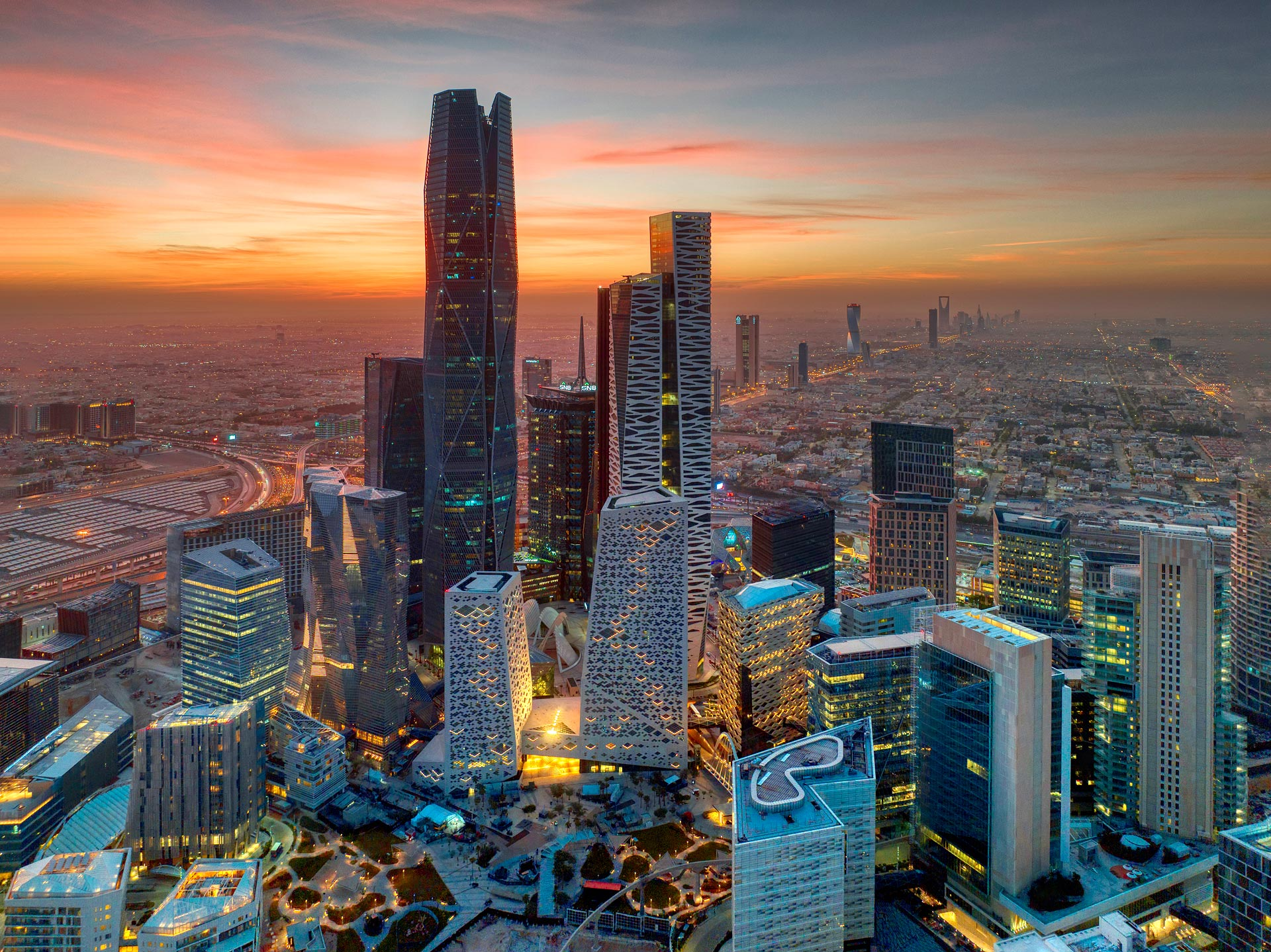 مركز الملك عبدالله المالي مبني 505